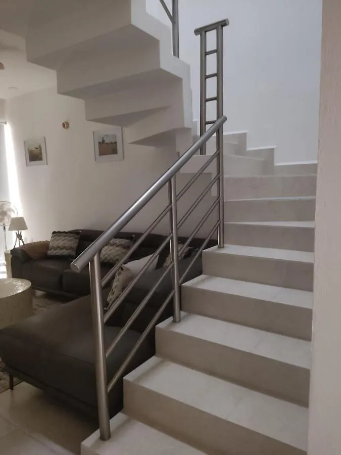 فيلا Casa Entera De Lujo بلايا ديل كارمن 0*,  المكسيك